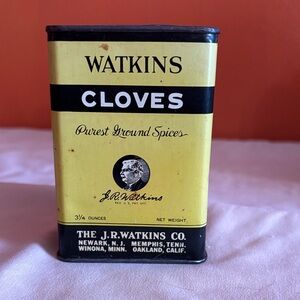Watkins Cloves Tin